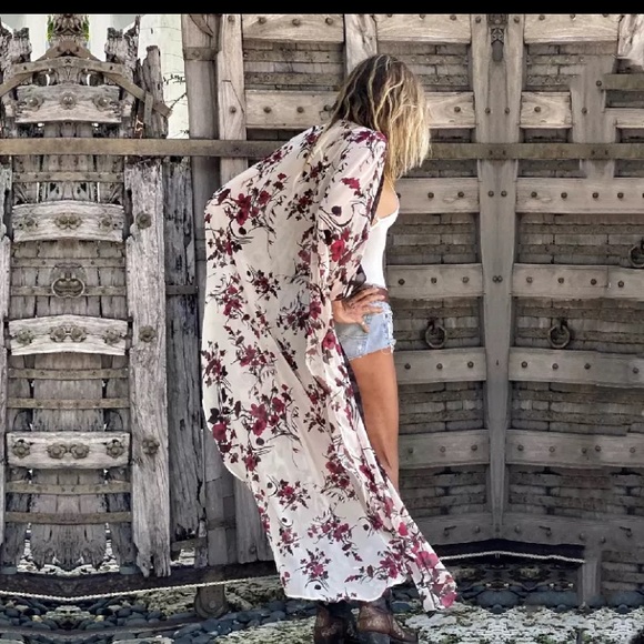 SOLD OUT White Wine Floral Kimono Maxi Dusters Coverup Wrap - Picture 3 of 5